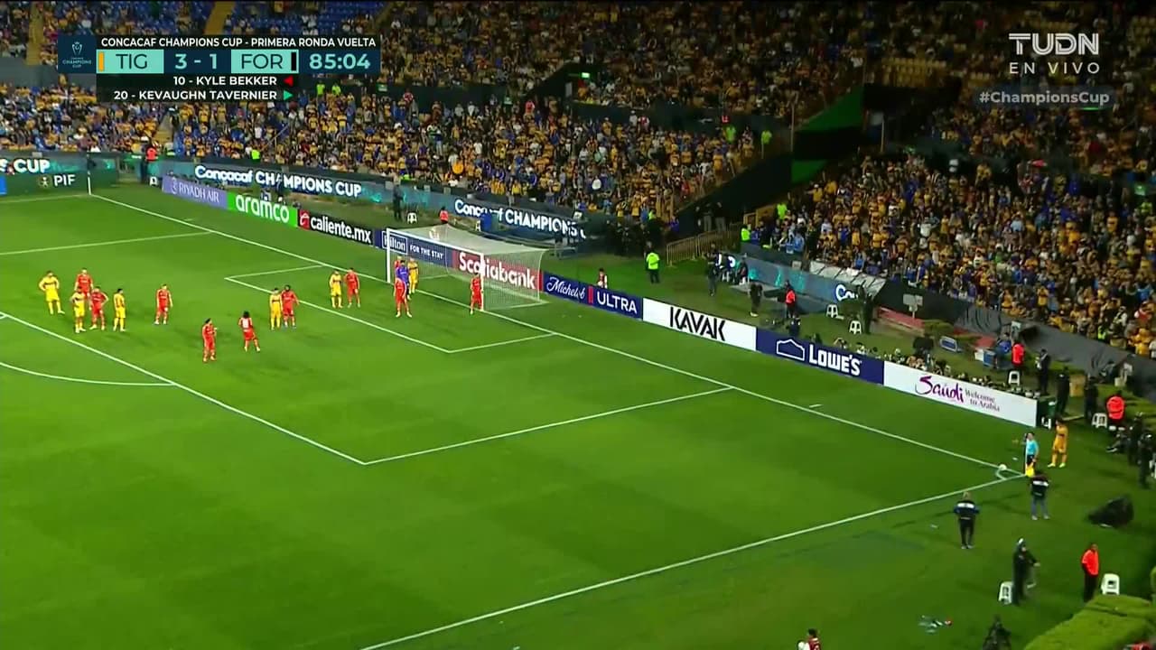 ¡GOL!  anota para Tigres. Joaquim