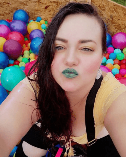 De inmediato, sus fans no dudaron en dejar sus "mejores deseos" a la intérprete, además, señalaron que su primogénito es "una gotita de amor".