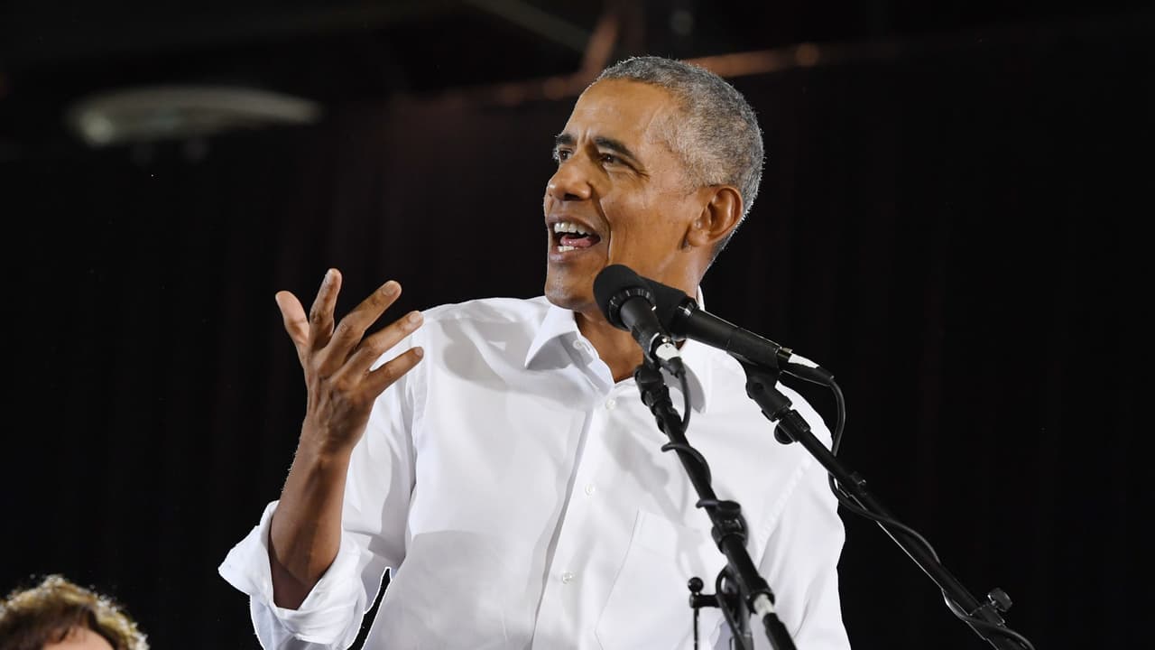 Piden nombrar 'Barack Obama' el tramo de la avenida donde está la torre Trump 