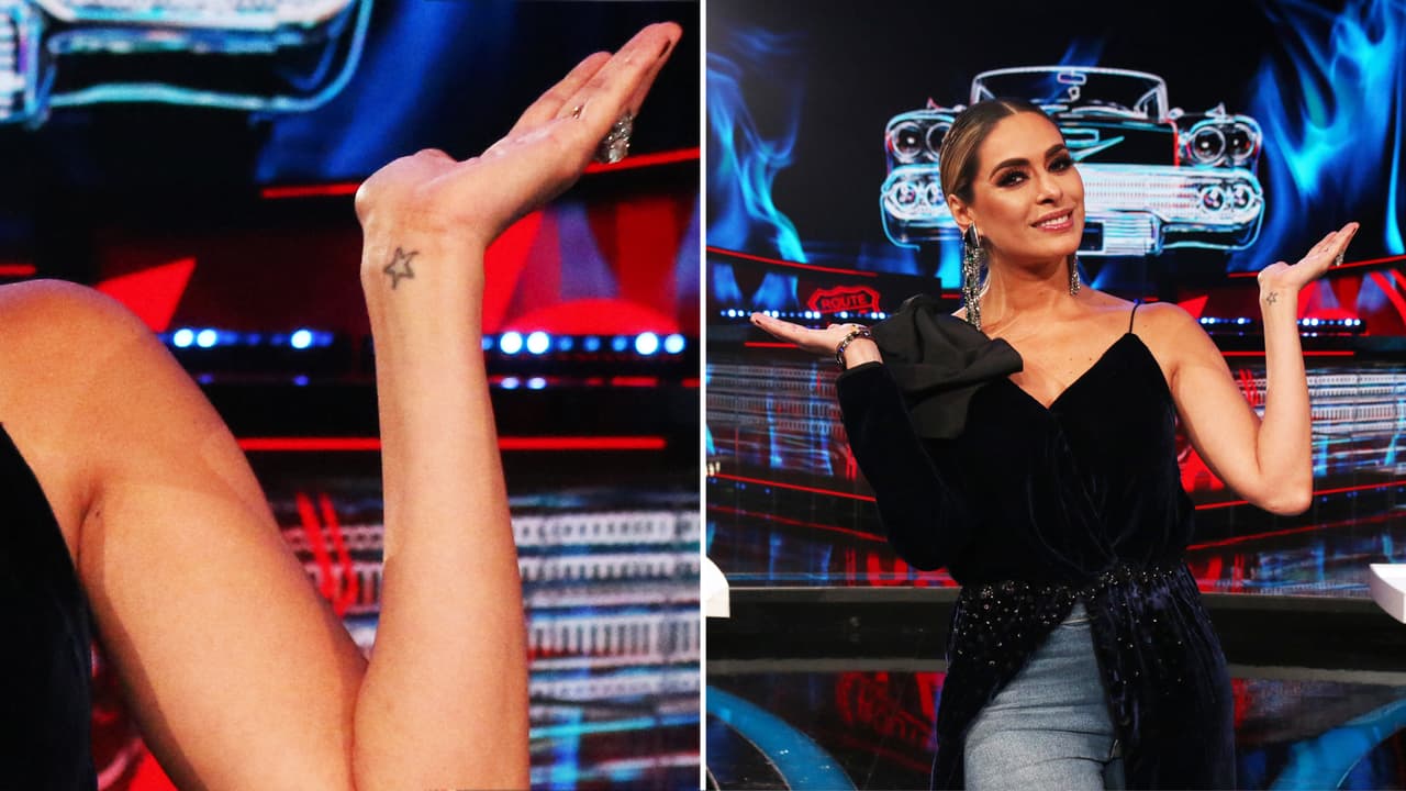 Un estrella también adorna su muñeca izquierda. Galilea dijo en entrevista a Despierta América en 2011 que las estrellas representan para ella las personas queridas que hemos perdido.