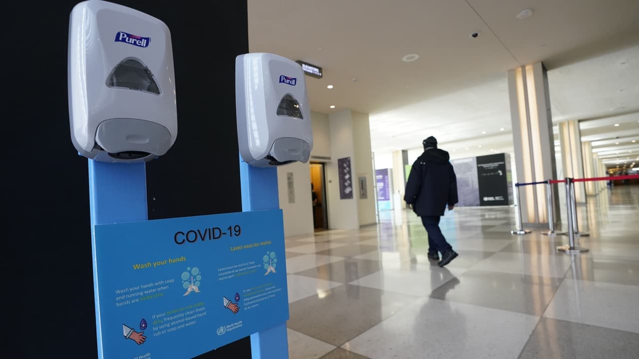 La familia y un vecino del hombre que dio positivo para coronavirus en Nueva York también lo tienen