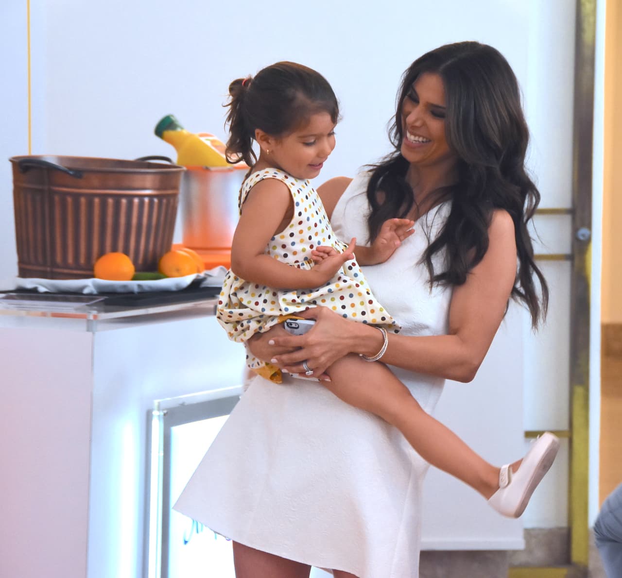 La hija de Roselyn brilló en su debut en el mundo de la moda y cada uno de los asistentes disfrutó mucho del evento.