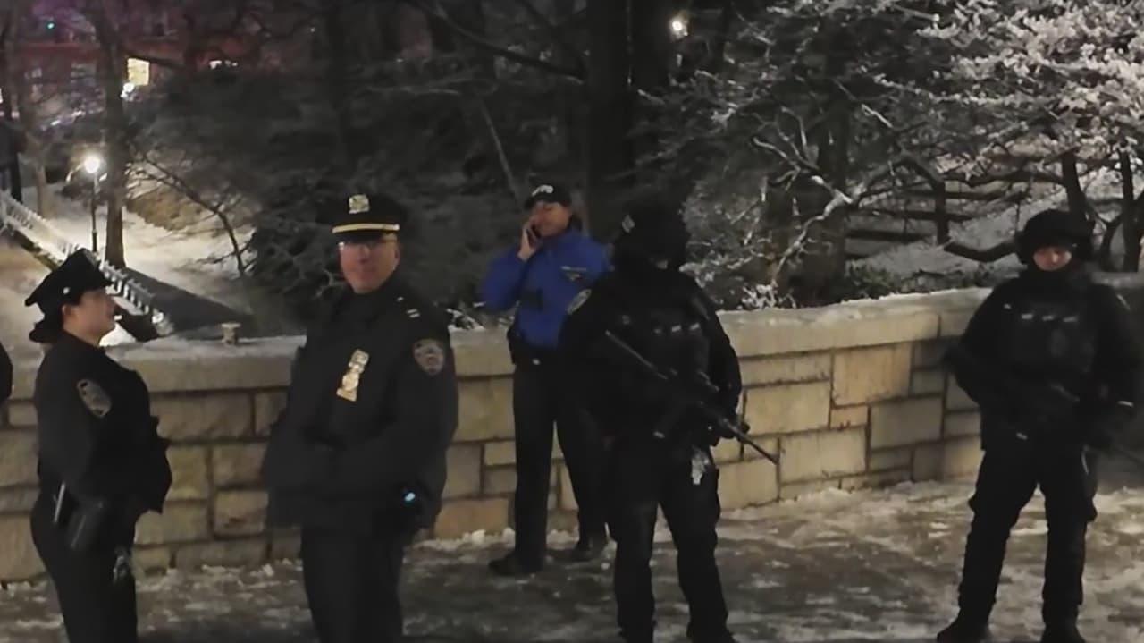 Refuerzan seguridad en NYC tras tiroteo en Australia