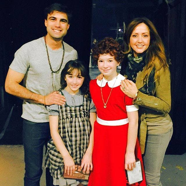 Mía ha sabido llevar su carrera rumbo al éxito, a pesar de todas las responsabilidades que tiene como estudiante.