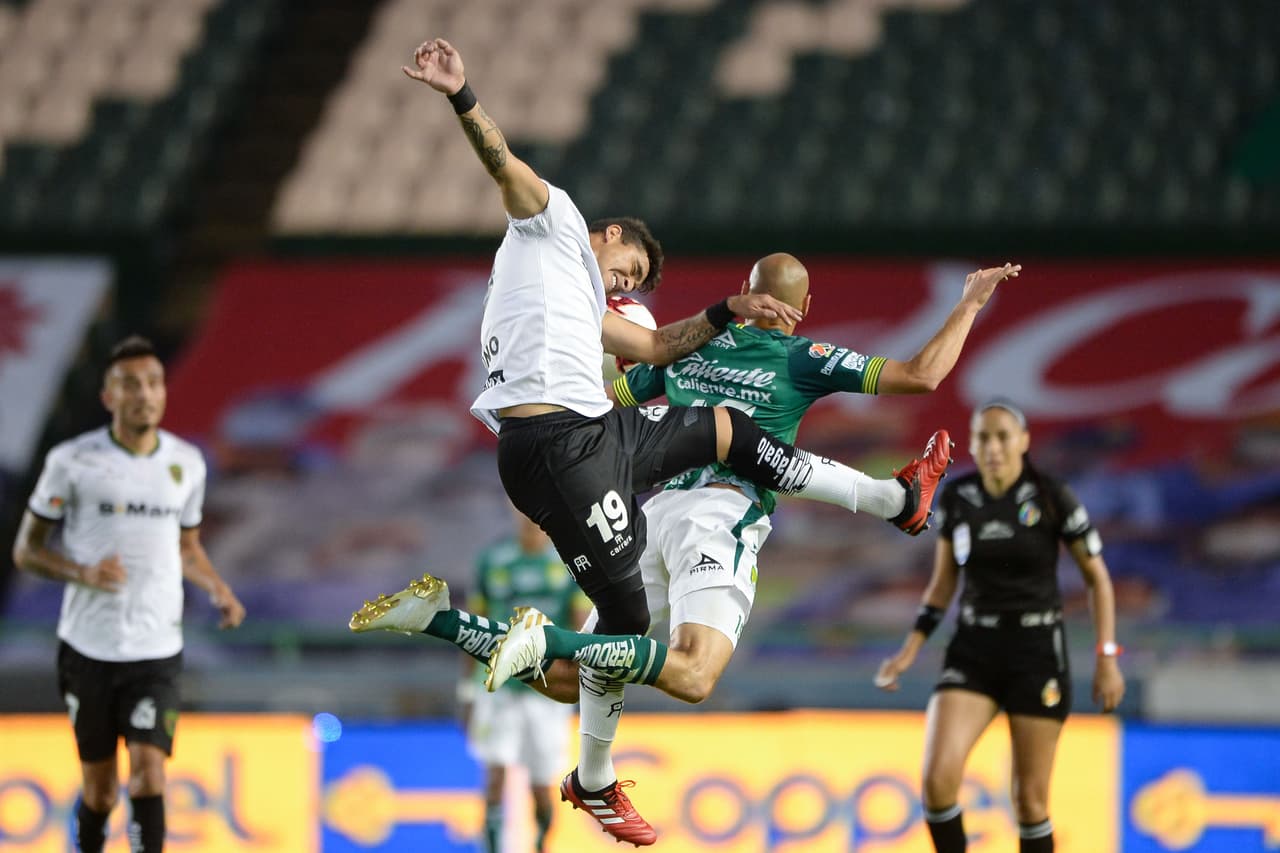 Con doblete de Nickiller y goles del Chapo Montes y Fernando Navarro, el León avanza a la final donde se enfrentarán al Club Pachuca.