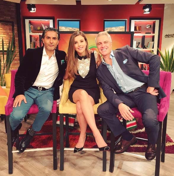 Nos encanta que la bellísima Paulina Goto nos visite.