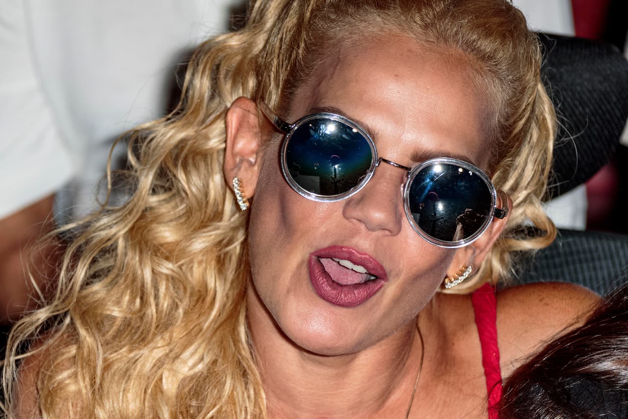 "La Semesienta" está llena de doble sentido.