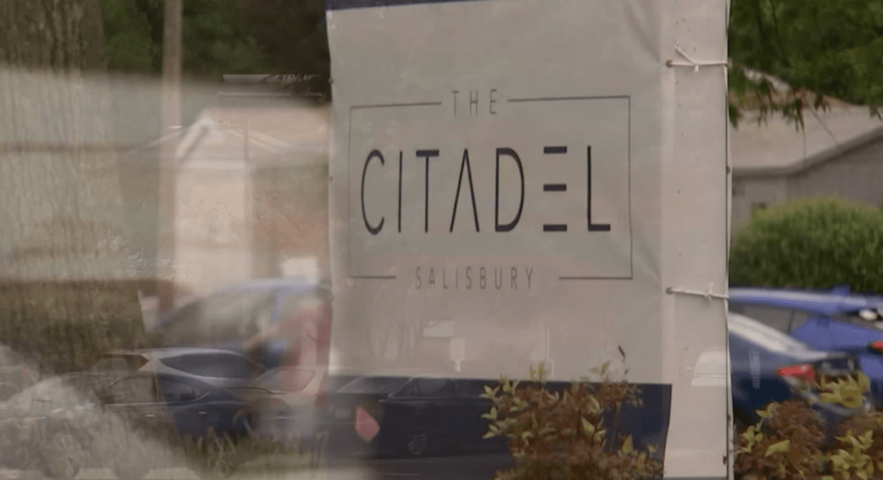 Brote de coronavirus en un hogar de adultos mayores enciende las alarmas con más de 75 contagios 