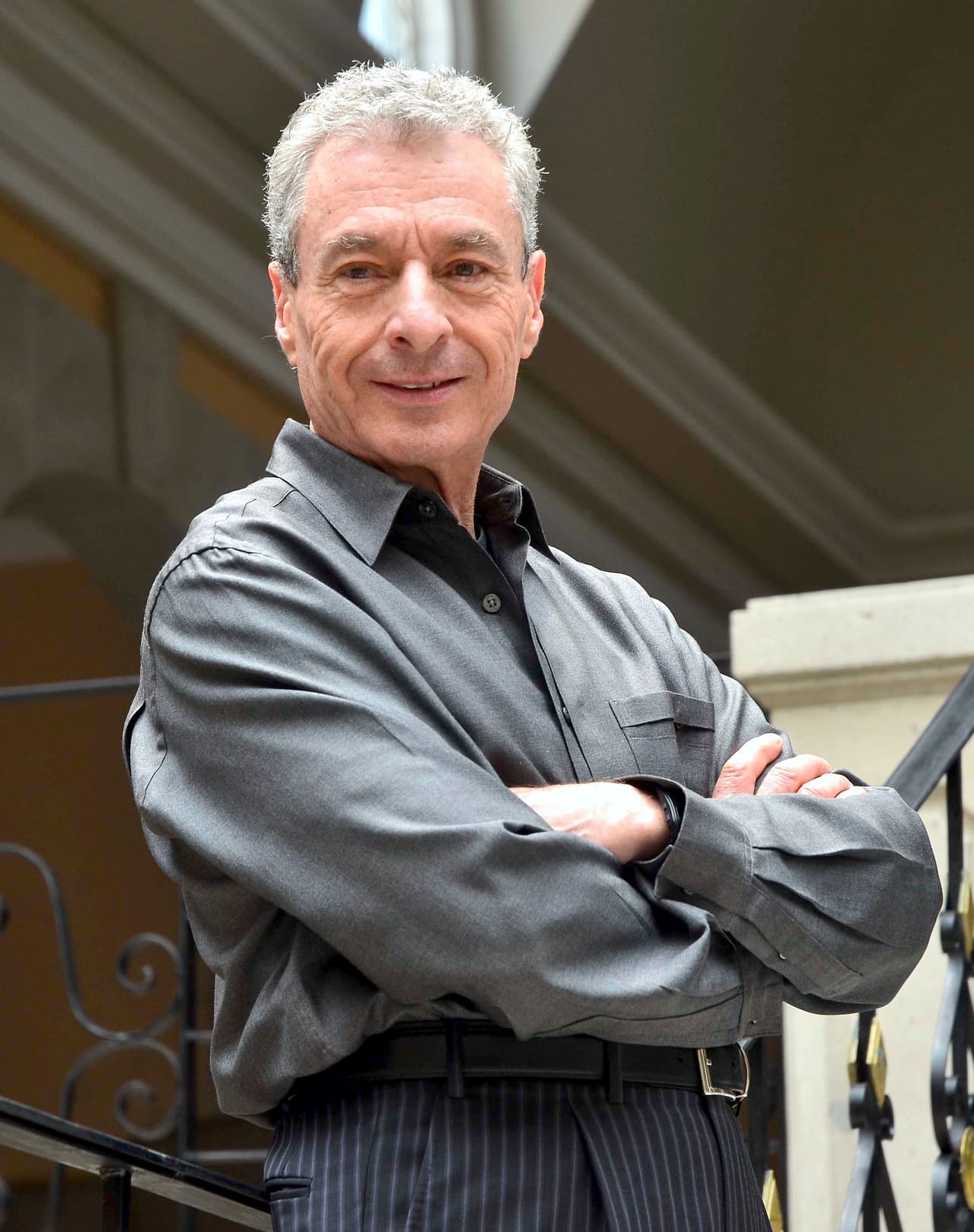 Gerardo también señaló que en esta ocasión la historia sería un tanto diferente, ya que se tiene previsto que César Costa interprete a un amoroso abuelo y los papás solteros serían sus hijos Miguel (Gerardo Quiroz), Alejandra (Edith Márquez) y Cesarín (Luis Mario Quiroz).