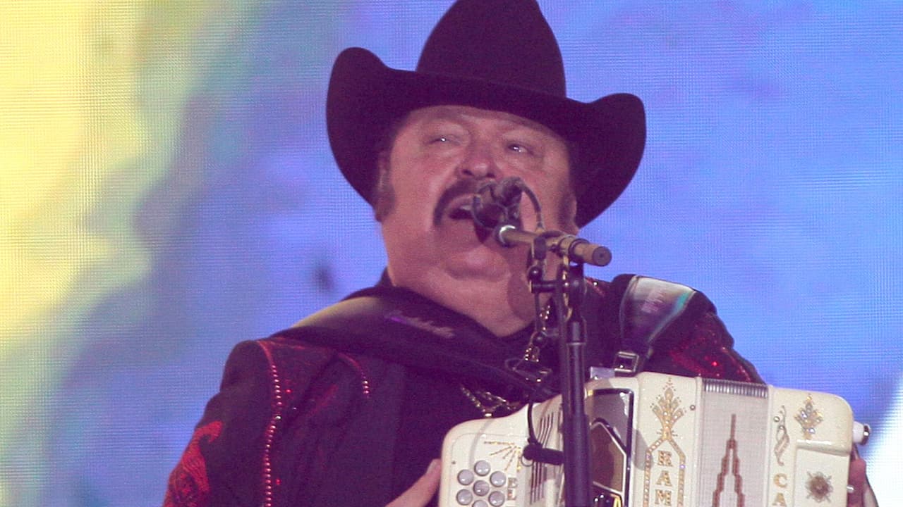 Demandan a Ramón Ayala por 25 millones de dólares ante caso de presunto abuso