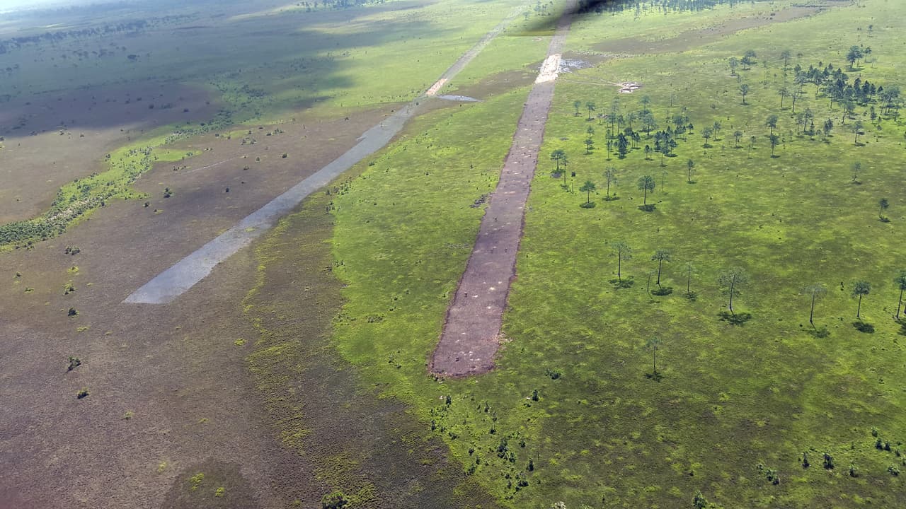 Pista clandestina en Honduras, país que se ha convertido en una escala de abastecimiento de aviones con droga que salen de Colombia y Venezuela.