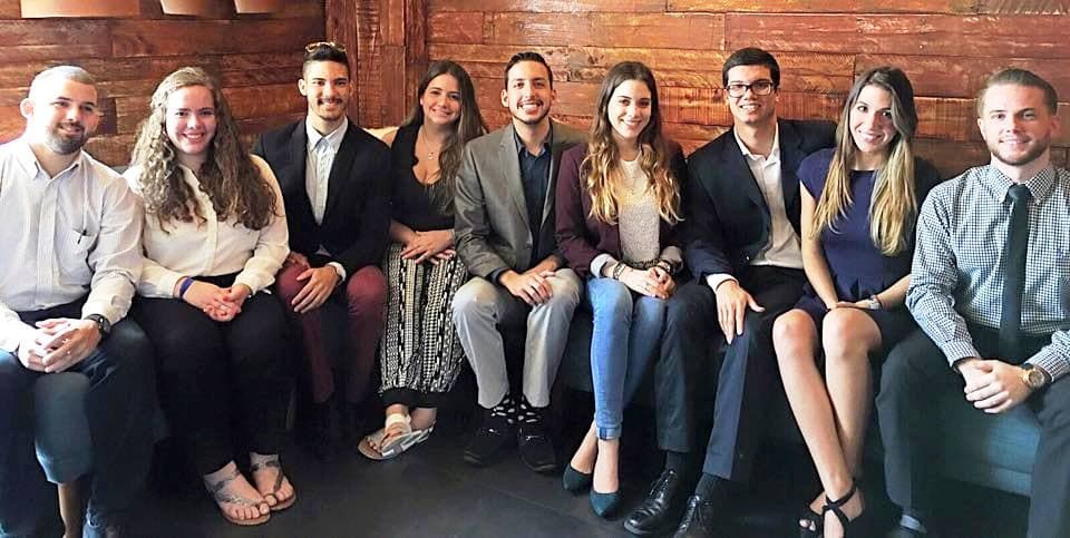 Jóvenes de “Puerto Rico Cambia” regalarán alimentos, ropa y ofrecerán servicios a familias necesitadas