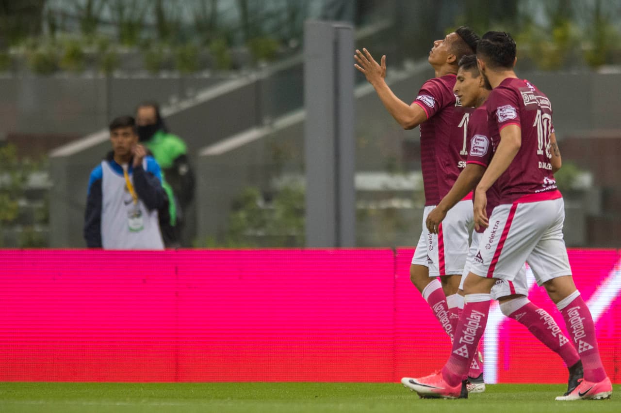 El delantero solo tuvo que empujar la pelota con el arco vacío para poner el 1-1.