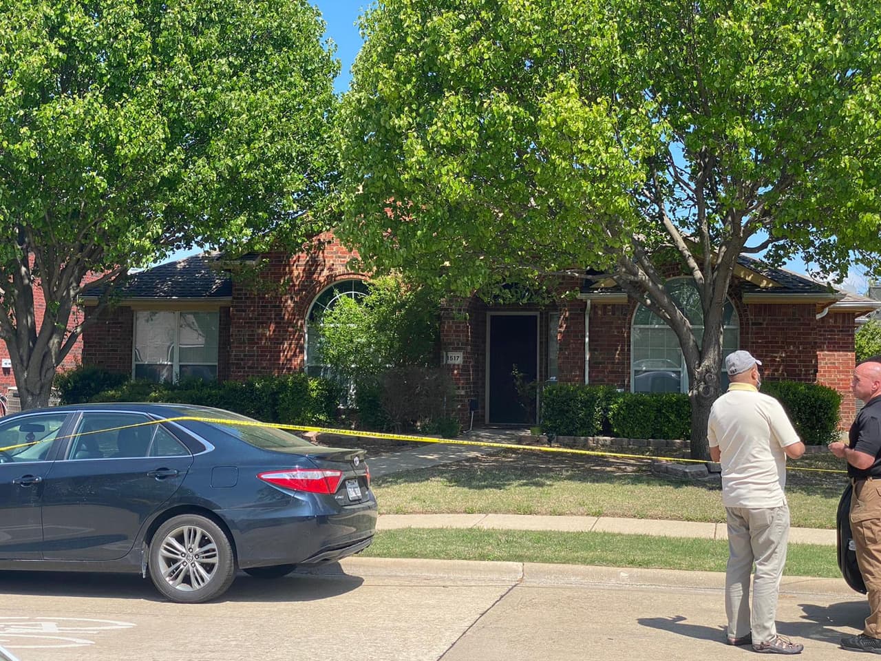 El joven luego escribió que, tras semanas de planificación, finalmente él y su hermano ejecutarían el plan: matarían a la familia y luego se suicidarían.
<br>