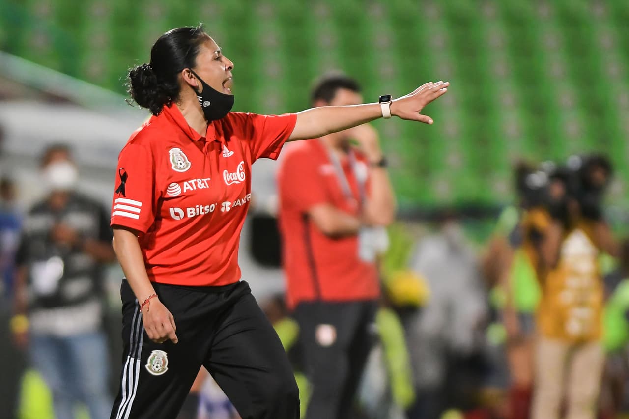 El Tricolor Femenil fue muy superior a Perú, a la que volverá a enfrentar el martes a puerta cerrada.