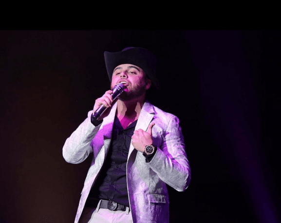 Pero en México le cancelaron otras fechas en Puebla y ahora unos conciertos en Veracruz para 2017. ¡Siguen los problemas!