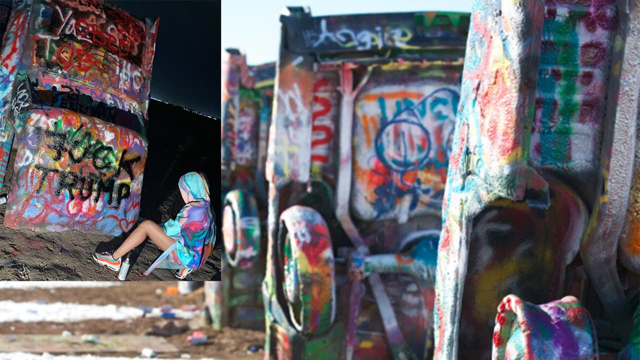 Rihanna envía mensaje a Trump desde la famosa escultura del Cadillac Ranch en Texas 