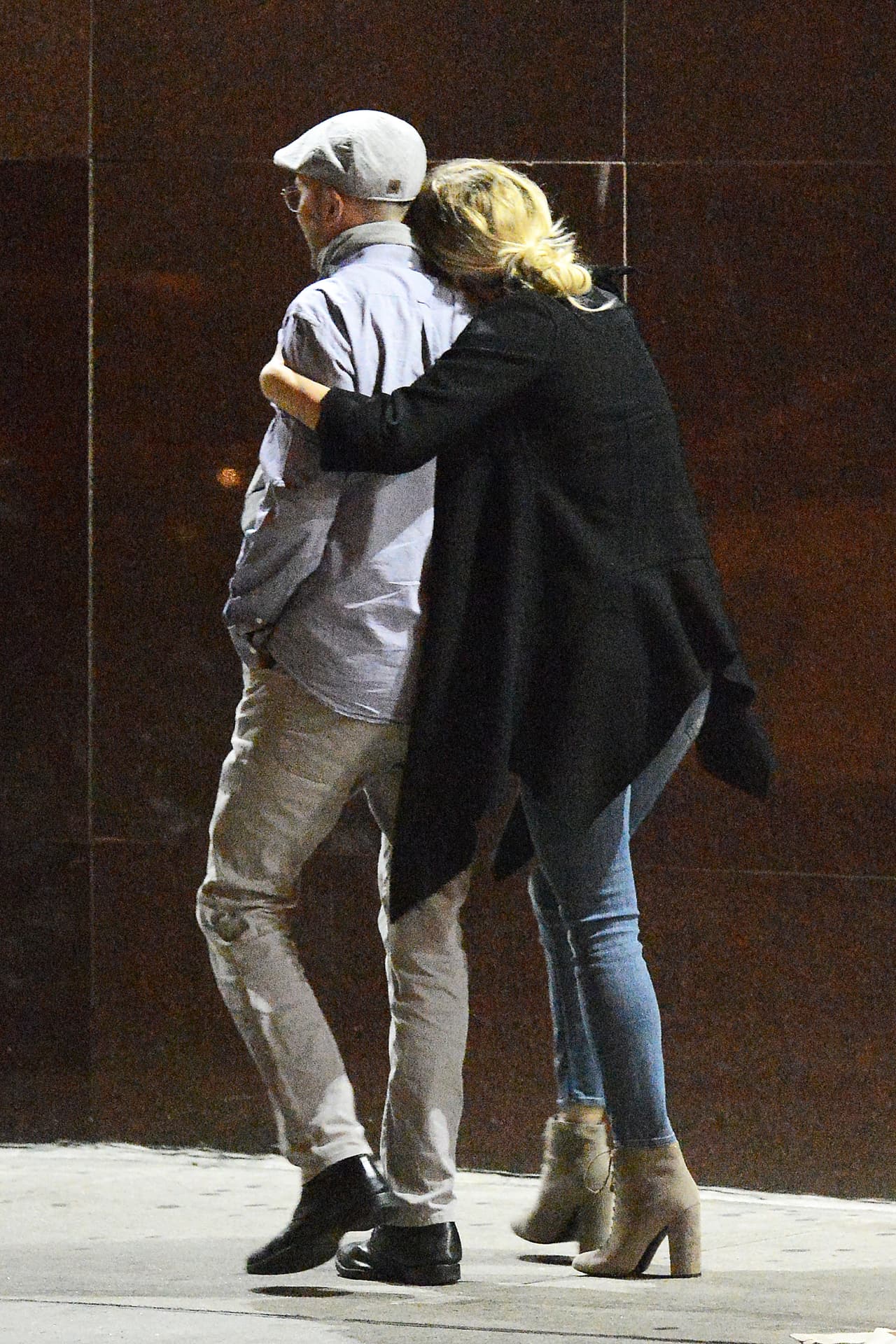 Jen se comportó muy tierna con su novio.