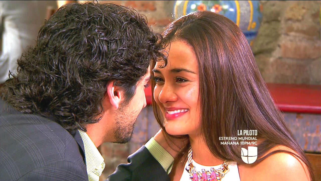 Él la sorprendió pidiéndole matrimonio y por supuesto que aceptó.