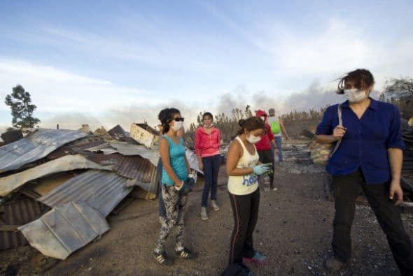 También buscan colectar ropa y alimentos con los que ayudar a las familias afectadas.