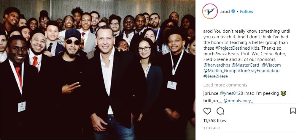 A inicios de febrero, Alex Rodríguez estuvo en Miami como parte de este novedoso proyecto donde compartió con otros jóvenes. Ahora, en esta visita a Nueva York, se unió JLo, quien se ha convertido en su aliada en otras causas.