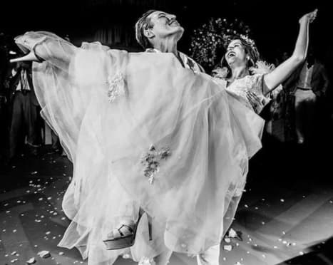 Este 19 de noviembre Claudia Álvarez y Billy Rovzar festejaron su primer aniversario de bodas, por lo cual se dedicaron emotivos mensajes en sus cuentas de Instagram, red social en la que ambos son muy activos.