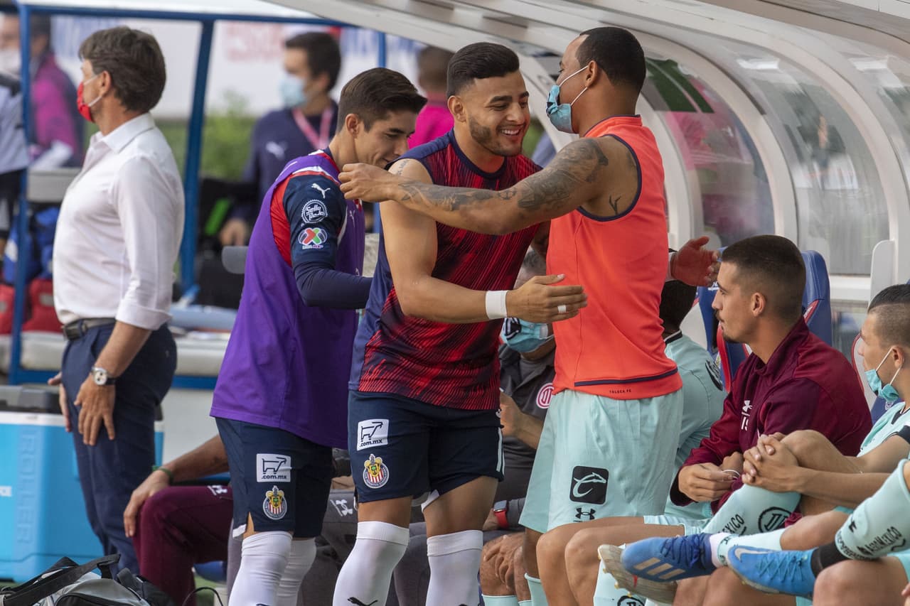 Alexis Vega, canterano del cuadro mexiquense, saludó a varios de sus excompañeros.