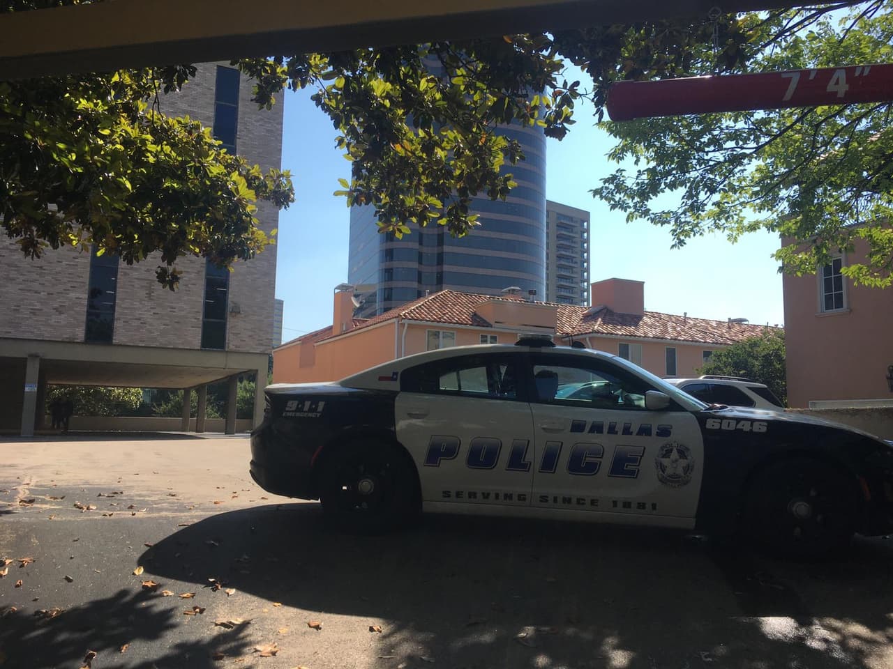 Arrestan a médico de familia de Plano por abuso sexual de dos adolescentes