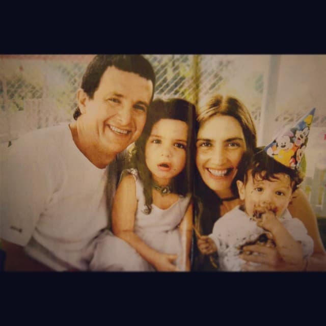 Eduardo Palomo y Carina Ricco fueron muy dedicados a sus hijos y después de abandonar México para perseguir sus sueños en Estados Unidos, pudieron compartir con ellos durante su infancia.