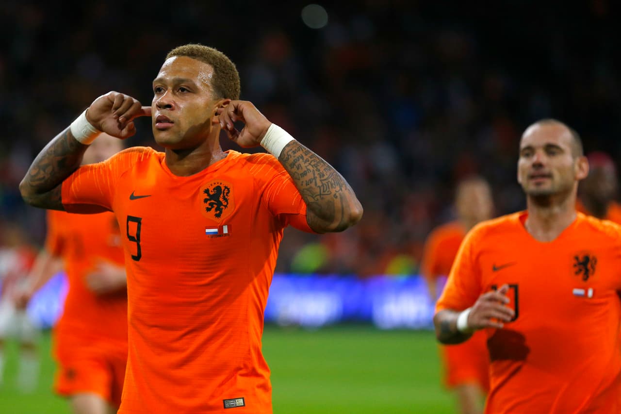 Para el segundo tiempo, la fiesta volvió a su normalidad gracias a Memphis Depay, que marcó el 1-1 al minuto 15.