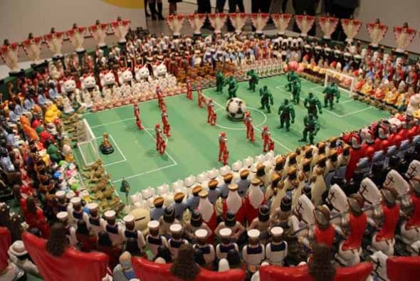 ¡Que viva el fútbol!: Los aficionados del balompié en Los Ángeles podrán gozar de una nueva exhibición en LACMA, dedicada completamente al arte e impacto social del soccer. Noticias 34 estuvo en la inauguración de ‘Fútbol: The Beautiful Game’ para darte un deleito deportivo antes del inicio del Mundial. Mira el reportaje completo aquí.