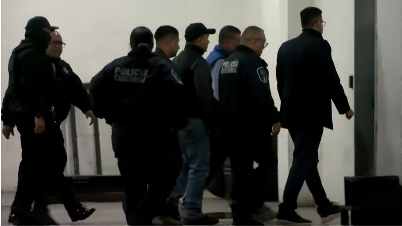 Se reanuda la audiencia del exfiscal acusado de traición a la patria en México; Fiscalía pide que sea a puerta cerrada