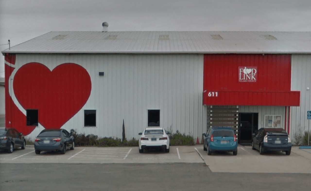 <b>Foodlink for Tulare County </b>
<br>Locación: 611 2nd St, Exeter.
<br>Teléfono: 559-651-3663
