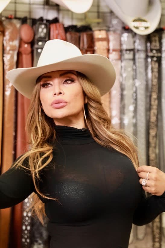 <b>Junio</b>: le trajo un nuevo proyecto y se tomó
<b>El Free-guey </b>para ella sola.