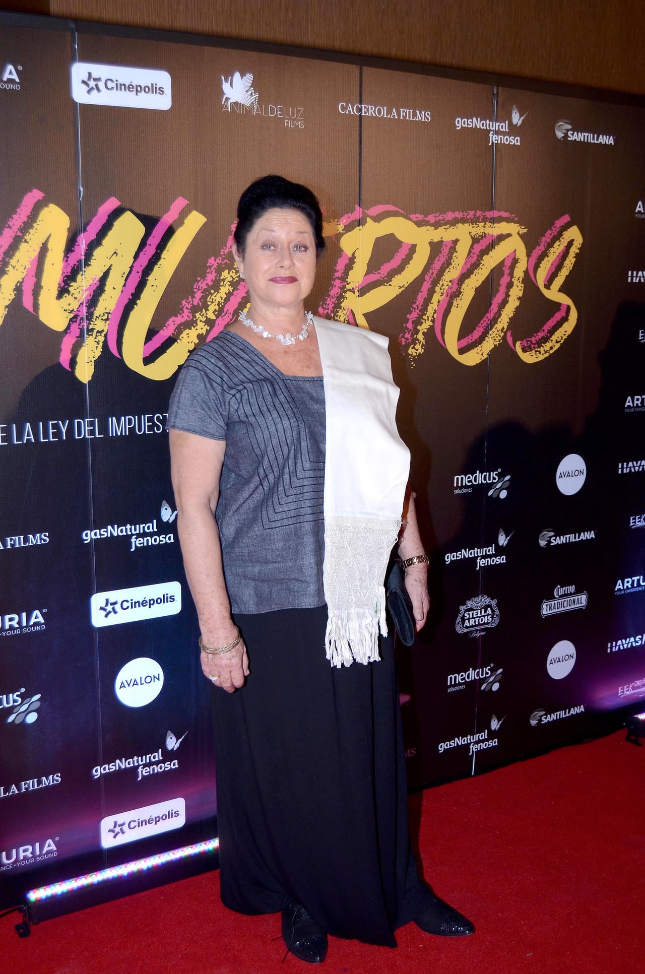 "Yo pienso que estamos yendo para atrás, es decir, se habían logrado cosas muy importantes y creo que las mujeres jóvenes no han valorado los logros conseguidos y estamos perdiendo muchas cosas que ya habíamos logrado a nuestro favor, particularmente en su relación con los jóvenes. Las mujeres están poniéndose en una posición muy vulnerable ante el varón", expresó.