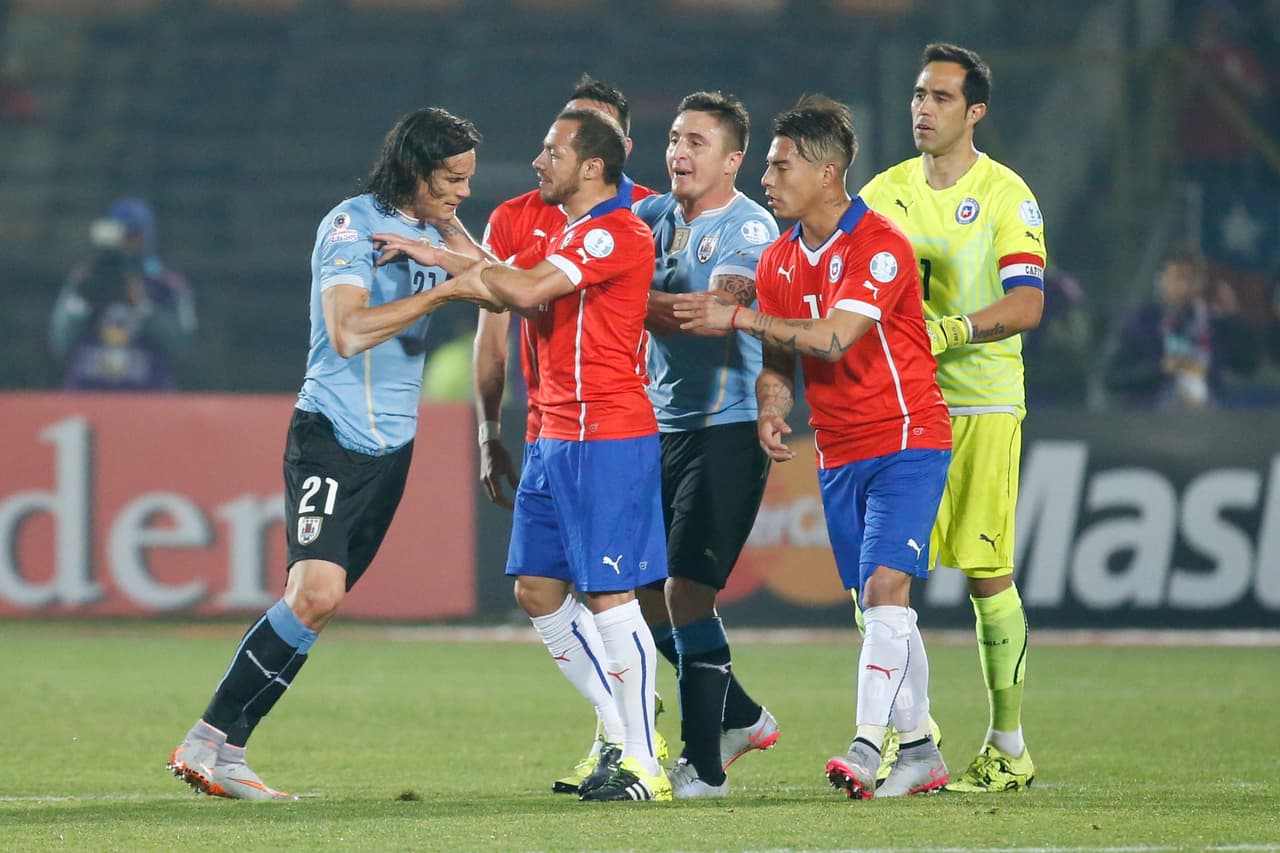 Cavani reclama la acción de Jara