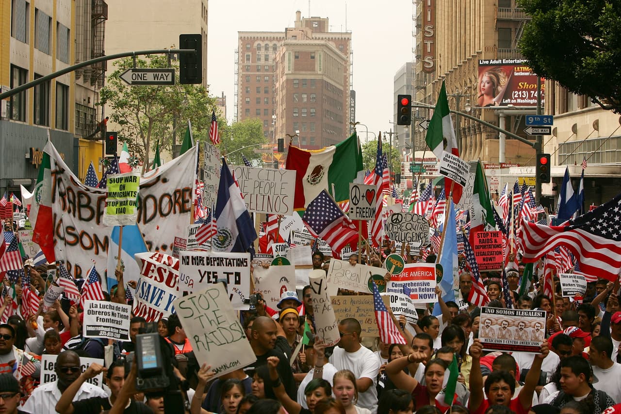 ICE promete no interferir en las marchas del 1 de mayo de Los Ángeles