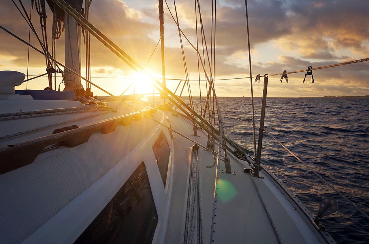 Ellos nunca antes había navegado, pero eso no fue impedimento para su sueño. Es una vista en las Islas Canarias.