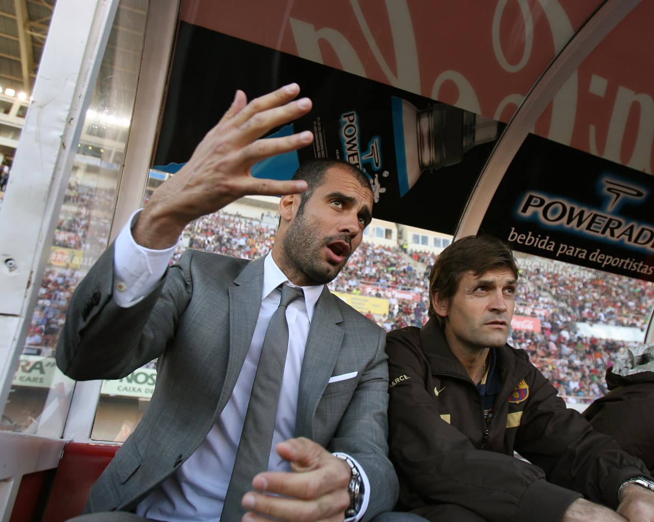 A su salida, quedó al mando del Barcelona su asistente técnico Tito Vilanova, que fallecería poco después por un cáncer.