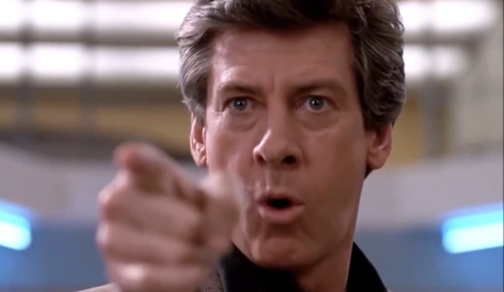 <b>Paul Gleason (Richard Vernon)</b>
<br>Si bien Paul Gleason ya conocía la fama gracias a su trabajo en la serie 'All My Children' (1976), su papel más popular es el de Richard Vernon, el estricto director de la preparatoria de 'El club de los cinco'.