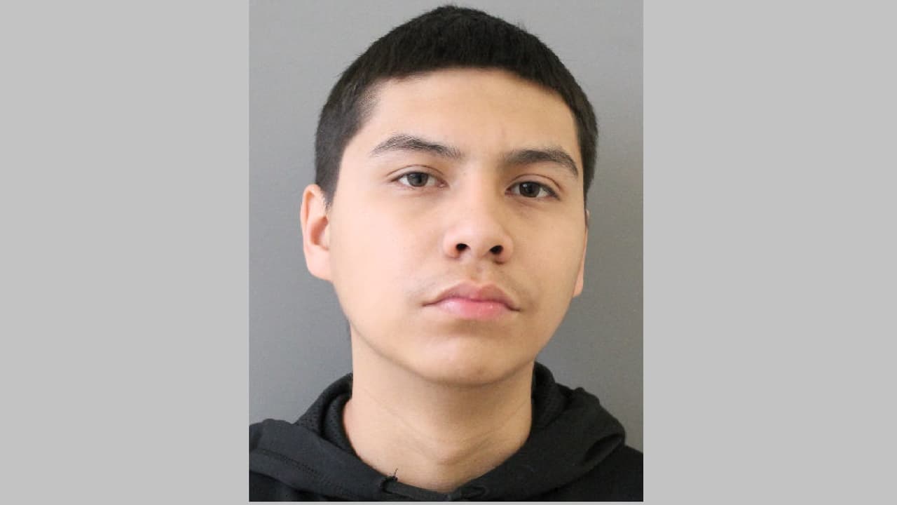 Estudiante que llevó una pistola a su escuela en el sureste de Houston enfrenta cargos penales