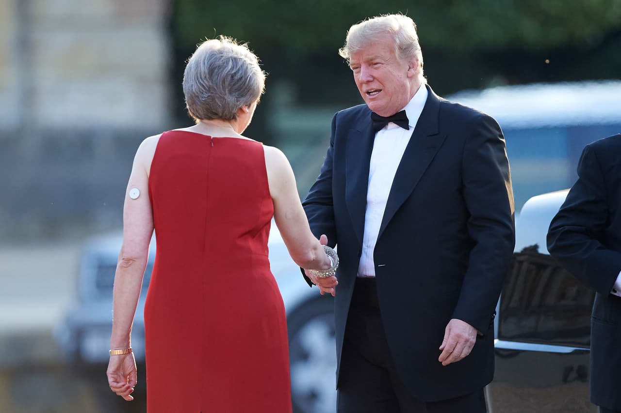 Consultada por los comentarios de Trump sobre la polémica del Brexit en Reino Unido, May afirmó: 
<b>"Estamos cumpliendo con el voto del pueblo británico de recuperar el control de nuestro dinero, nuestras leyes y nuestras fronteras".</b>