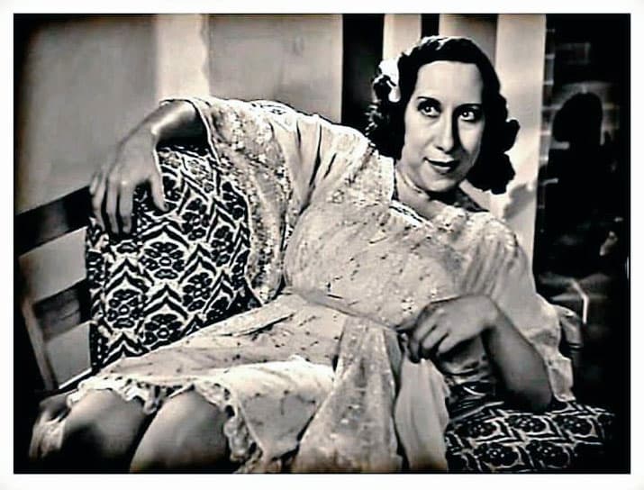 Aunque su carrera la dearrolló mayormente en el cine en inolvidables películas como 'El gendarme desconocido' al lado de Cantinflas y 'Arriba las mujeres' con Pedro Infante, fue pionera de las telenovelas mexicanas en historias como 'Murallas blancas' y 'Amar fue su pecado', ambas grabadas en 1960.