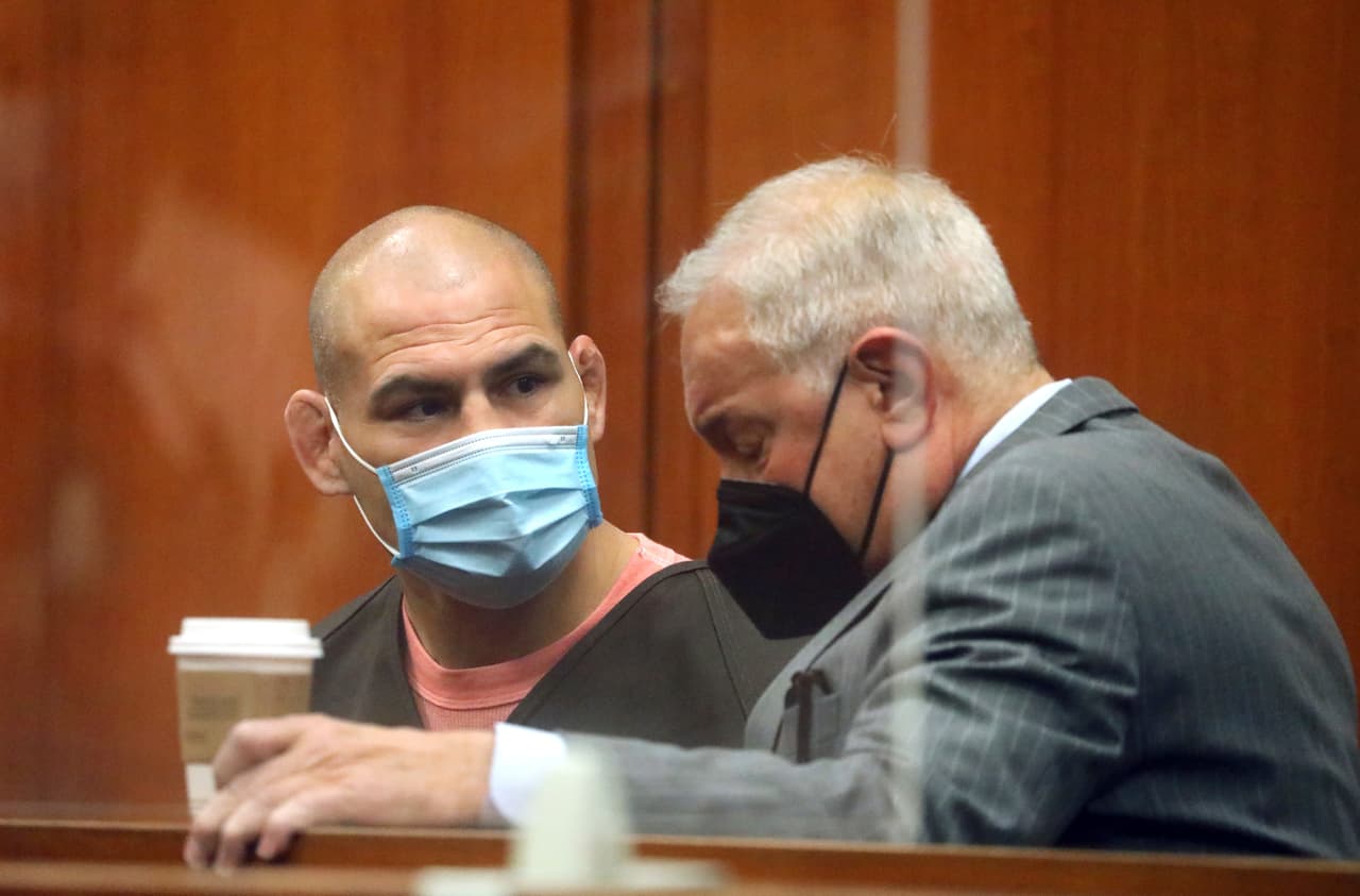 “Lo único que lo detendrá es permanecer en la cárcel”: niegan otra vez fianza para Caín Velásquez por intento de asesinato