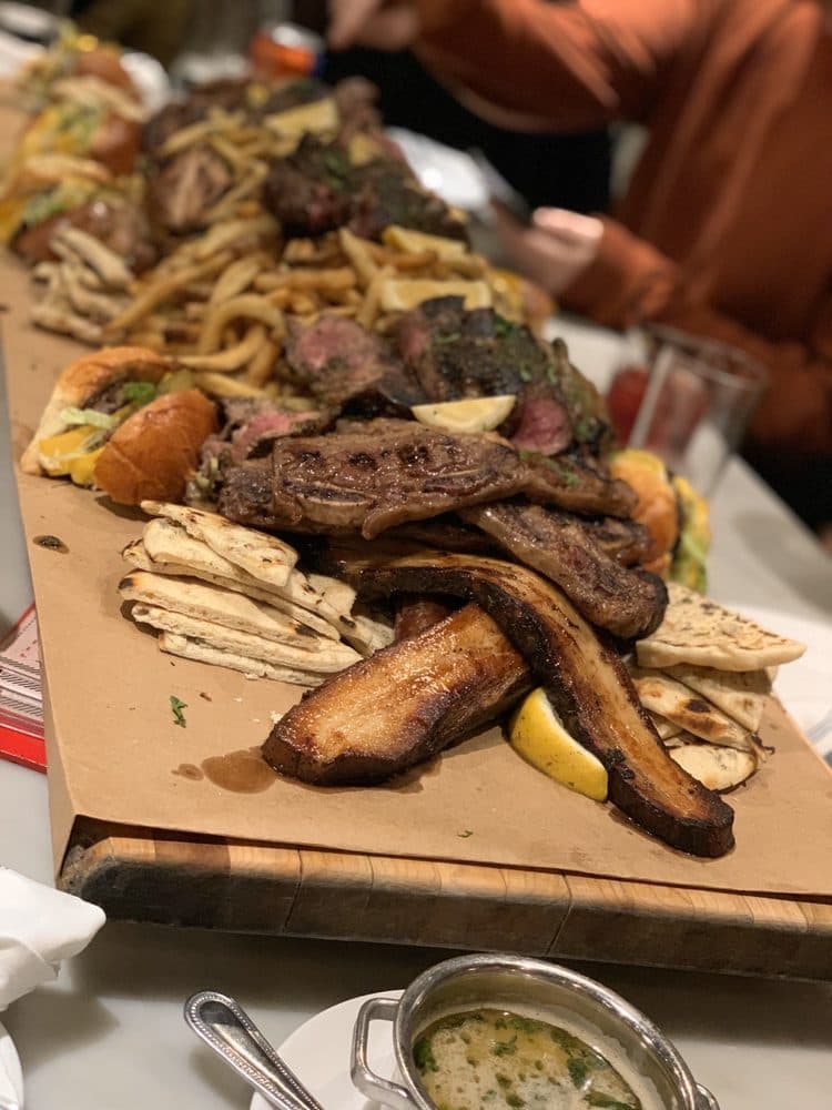 <b>Butcher Bar </b>
<br>Dirección: 2034 Chestnut St Philadelphia, PA 19103
<br>Teléfono: (215) 563-6328
<br>Sitio web: 
<a href="http://www.butcherbarphilly.com/">http://www.butcherbarphilly.com/</a> 
<br>
<b><a href="https://www.yelp.com/map/butcher-bar-philadelphia-2">Cómo llegar</a></b>
<br>
<br>Restaurante especializado en la preparación de carnes, albóndigas, salchichas, bistecs y más, según sus propietarios.