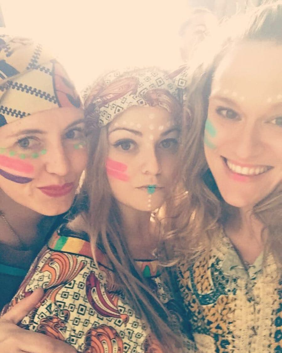 Shakira empezó los 40 con su equipo de trabajo bailándole el ‘Waka Waka’.
<br>