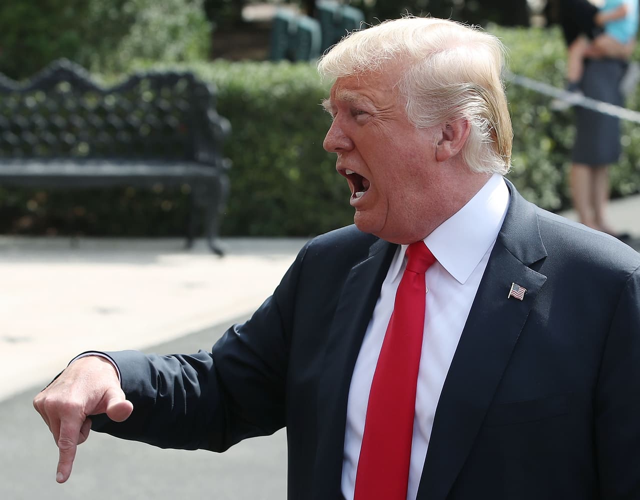 Desde Twitter Trump se queja de que las redes sociales censuran a los republicanos y a los conservadores