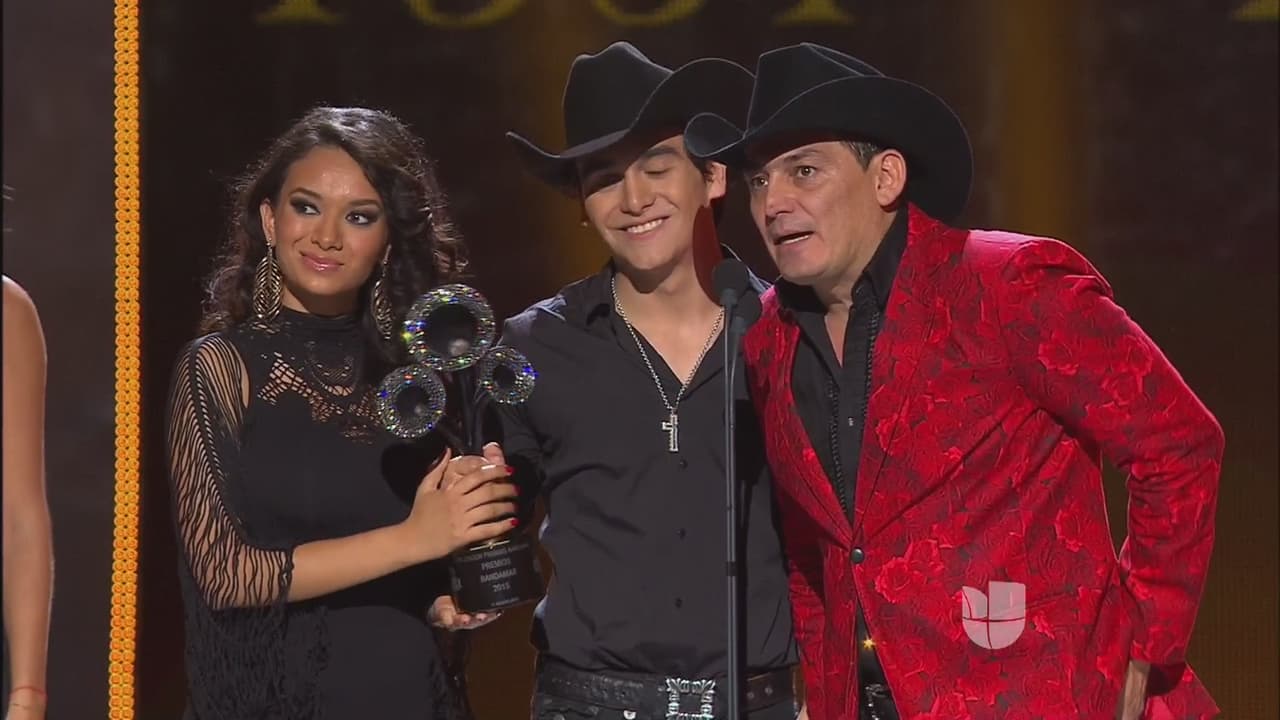"Que hermoso escucharlos cantar las canciones de mi padre... gracias por tanto cariño y tanto amor hacia mi padre, mi padre los va a amar mucho...", dijo José Manuel.