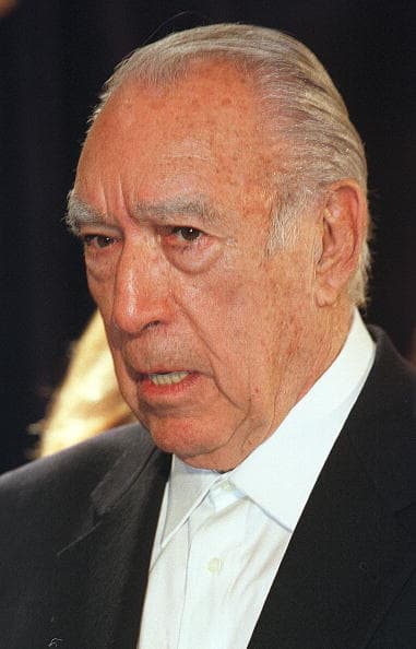 Antonio Rodolfo "Anthony" Quinn Oaxaca nació en Chihuahua, México, en 1915, y falleció en Boston, Estados unidos, en 2001.