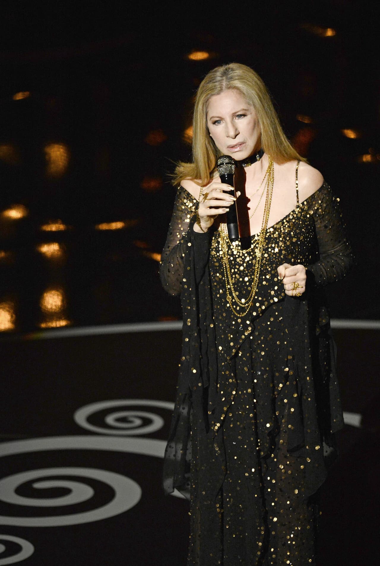 A lo largo de su carrera, Streisand ha conseguido 52 discos de oro, 31 de platino, 13 multiplatinos, 3 megaplatinos, 1 ultraplatino, y 247 de metal.